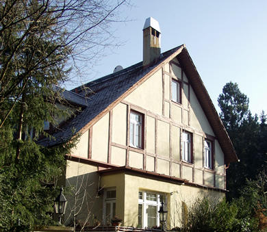 Haus v. Alten